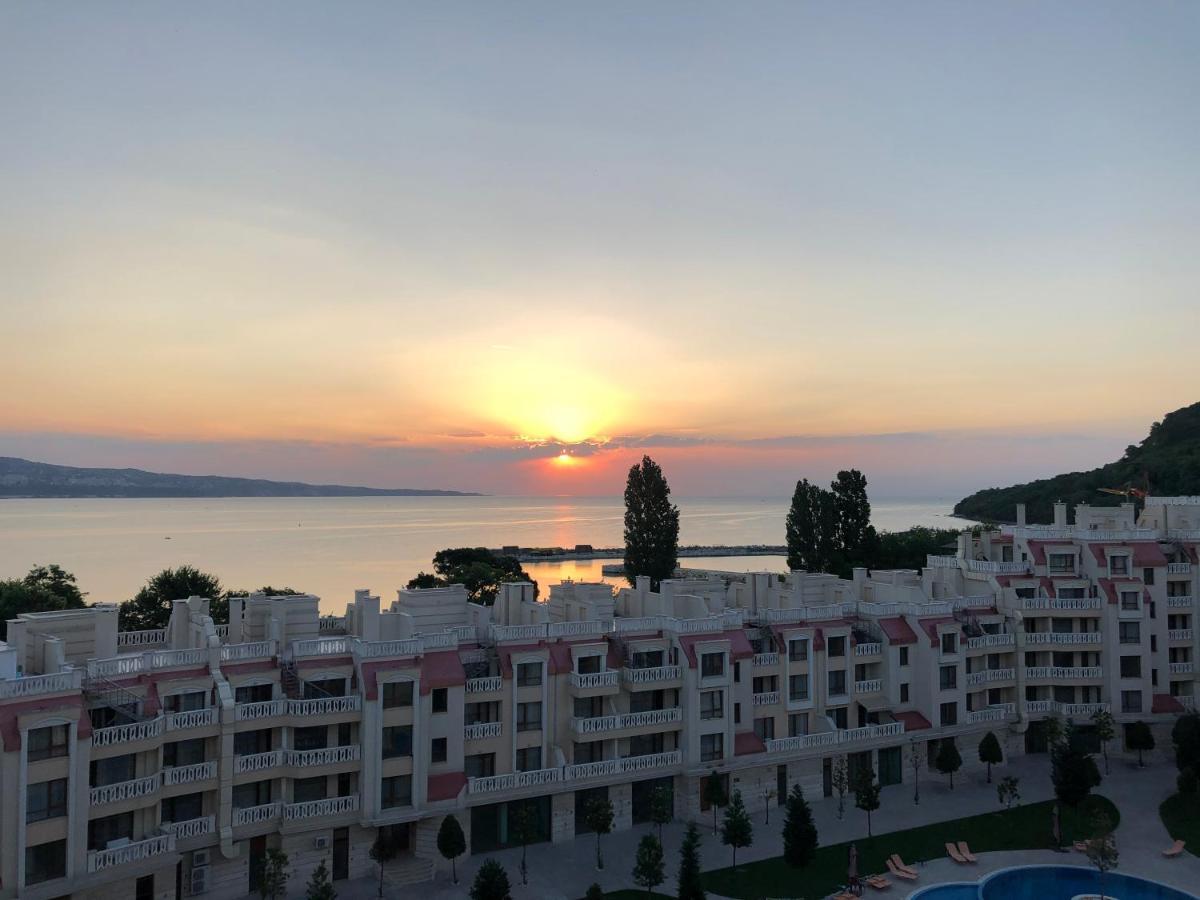 East From Paradise Apartment Varna Eksteriør billede